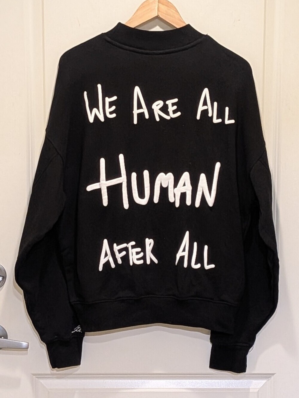 EUC Zebo's Atelier S Unisex Vancouver Made Human Crew Neck Sweatshirt